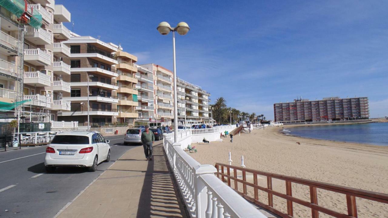 Apartamento A 150M De La Playa En Torrevieja Apartman Kültér fotó